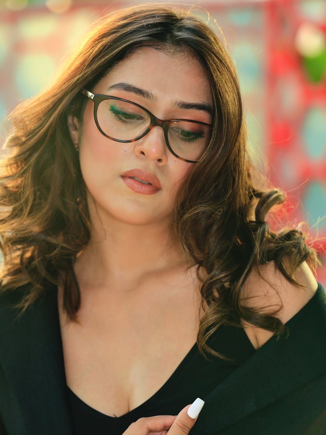 Rj Mahvash all black look photoshoot
