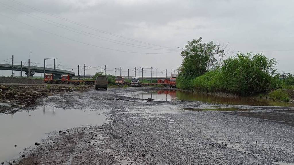 Road connecting JNPA to Karalu Port