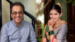 Photos: संदीप खरेंची लेक रुमानीचा राखाडी नऊवारी साडीत मराठमोळा लूक