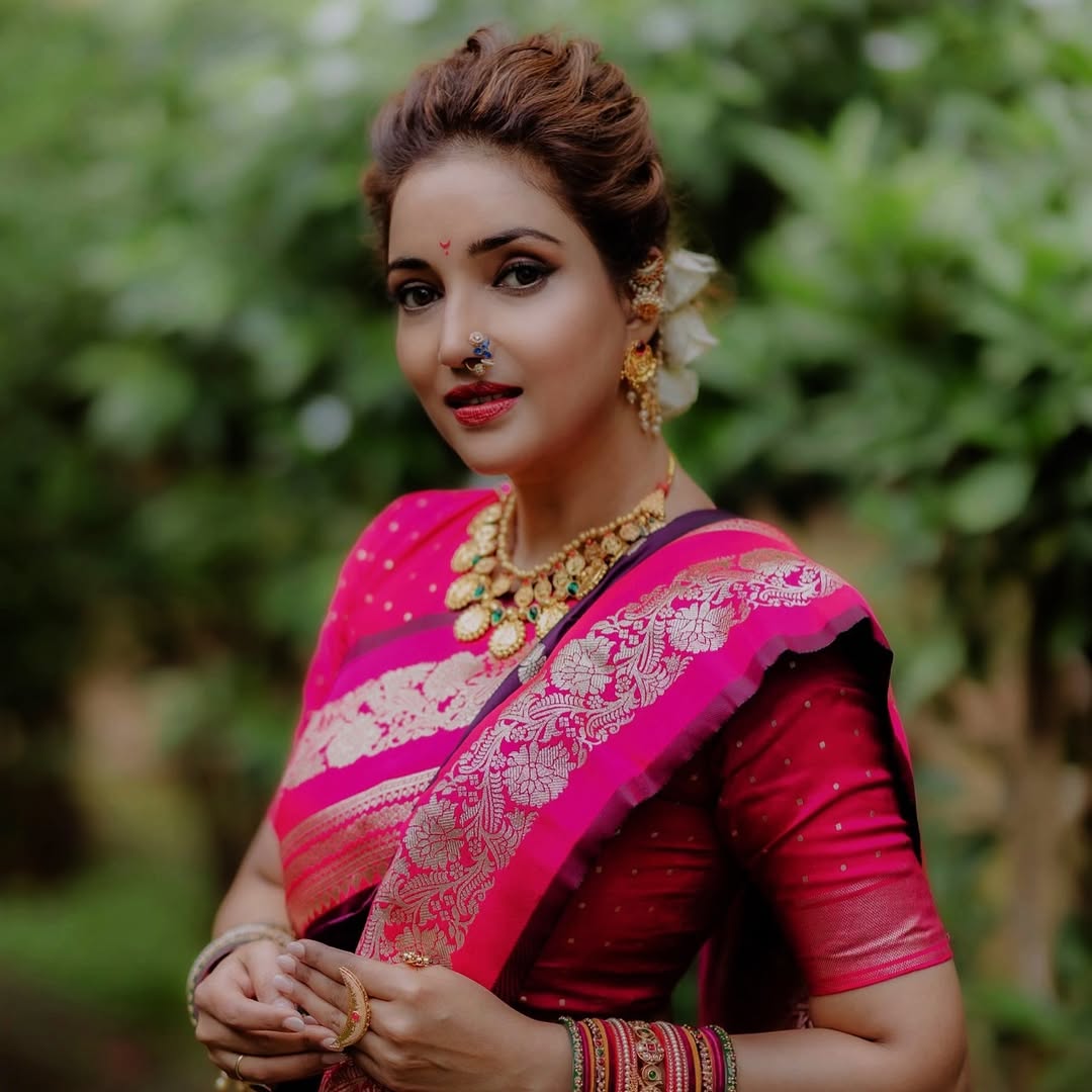 Rupali Bhosle Mangalagaur 2025 Look