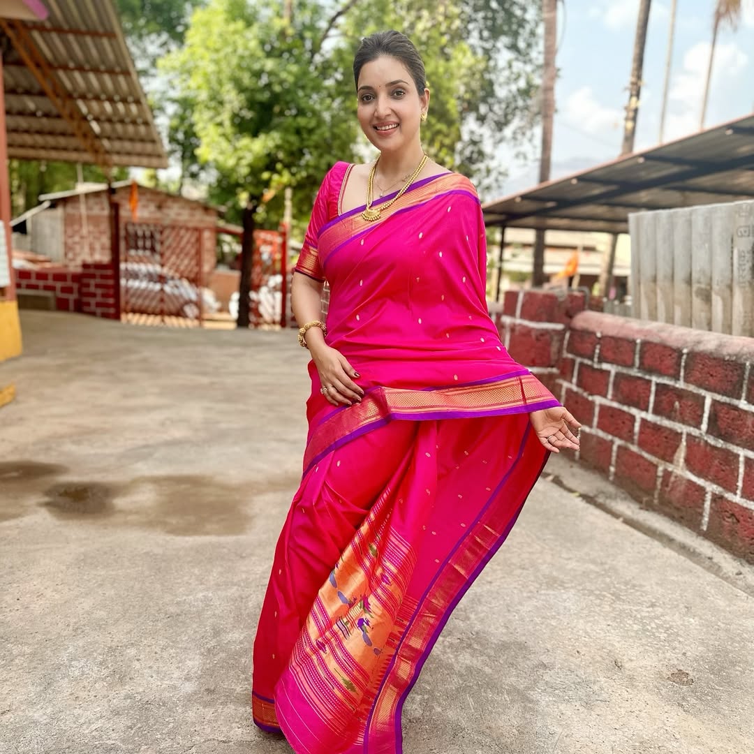 Rupali Bhosle Mangalagaur 2025 Look