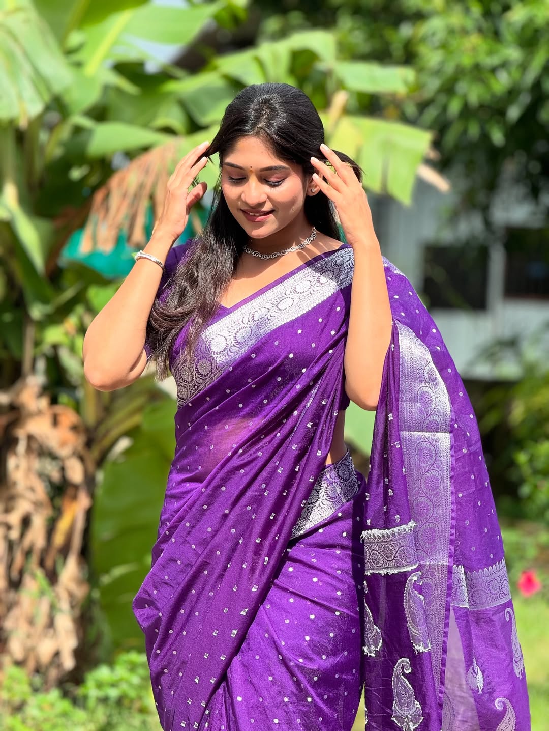 Samruddhi kelkar purple colour saree look