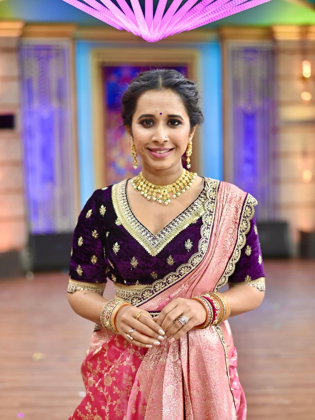 Shreya Bugde Pink Banarasi Saree Look
