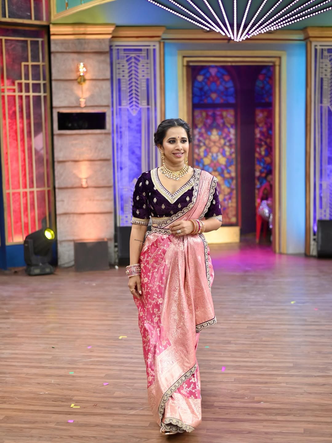 Shreya Bugde Pink Banarasi Saree Look