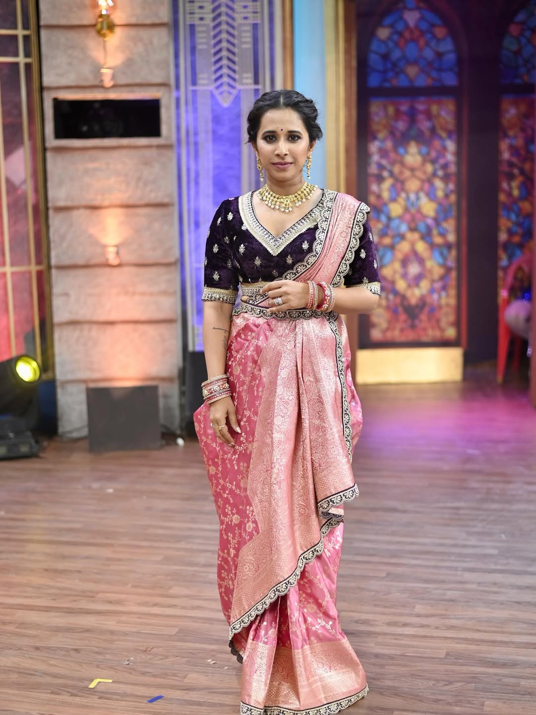 Shreya Bugde Pink Banarasi Saree Look