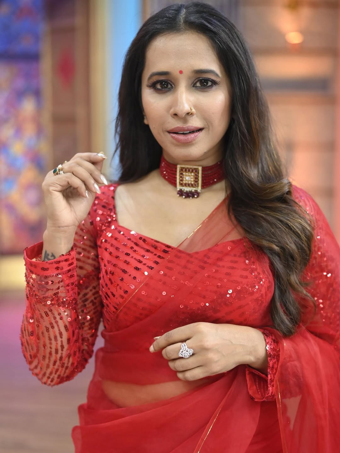 Shreya Bugde Sheth Red Saree Look
