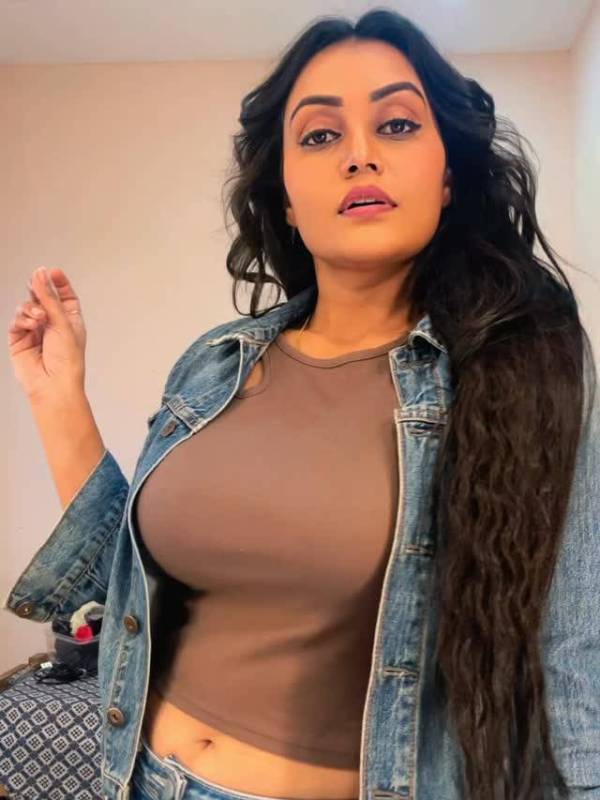 Sonali patil romantic reel