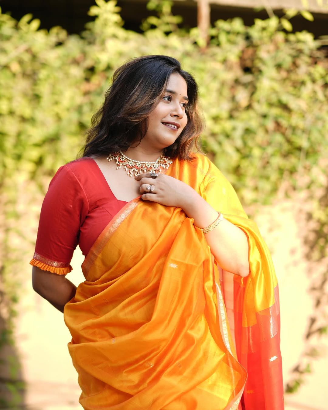 Swanandi Berde Priya Berde Photoshoot