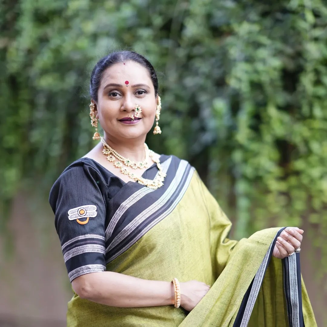 Swanandi Berde Priya Berde Photoshoot