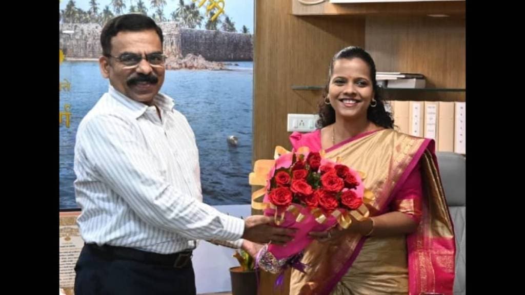 Trupti Dhodamise assumed charge as Sindhudurg District Collector