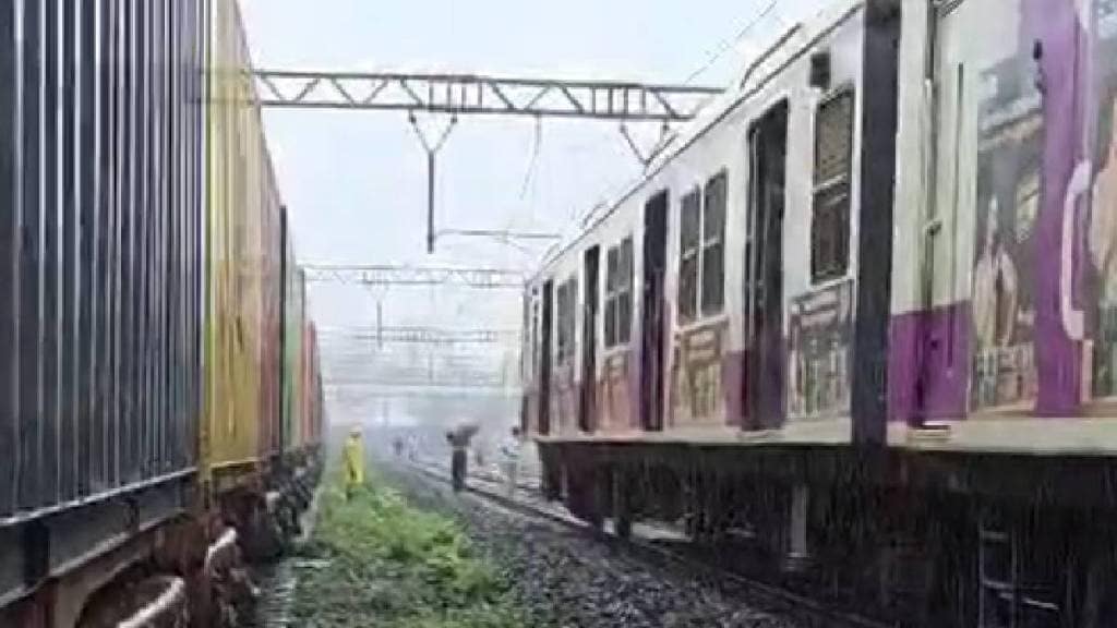 one person death on the railway tracks Vangani Badlapur central railway local train services