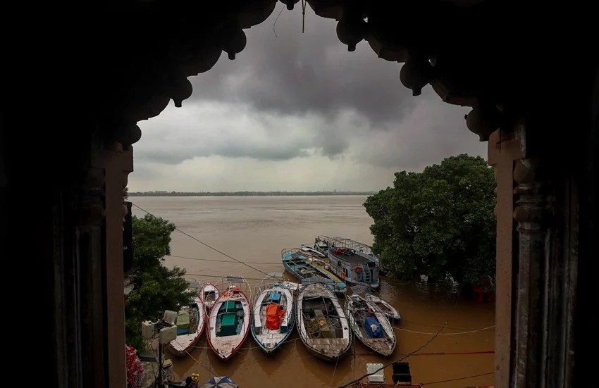 Varanasi flood, Flood In Varanasi, Varanasi Flood Photos