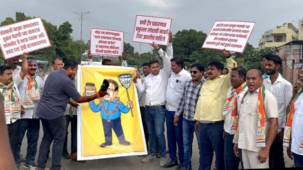 Jalgaon political conflict, Girish Mahajan vs Eknath Khadse, Pune rave party scandal,