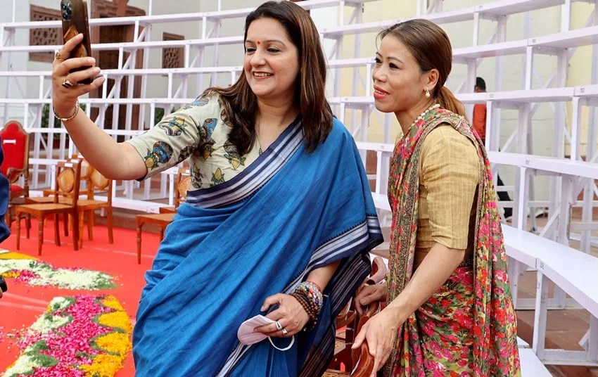 Indian Parliament Dress Code, MPs traditional attire India