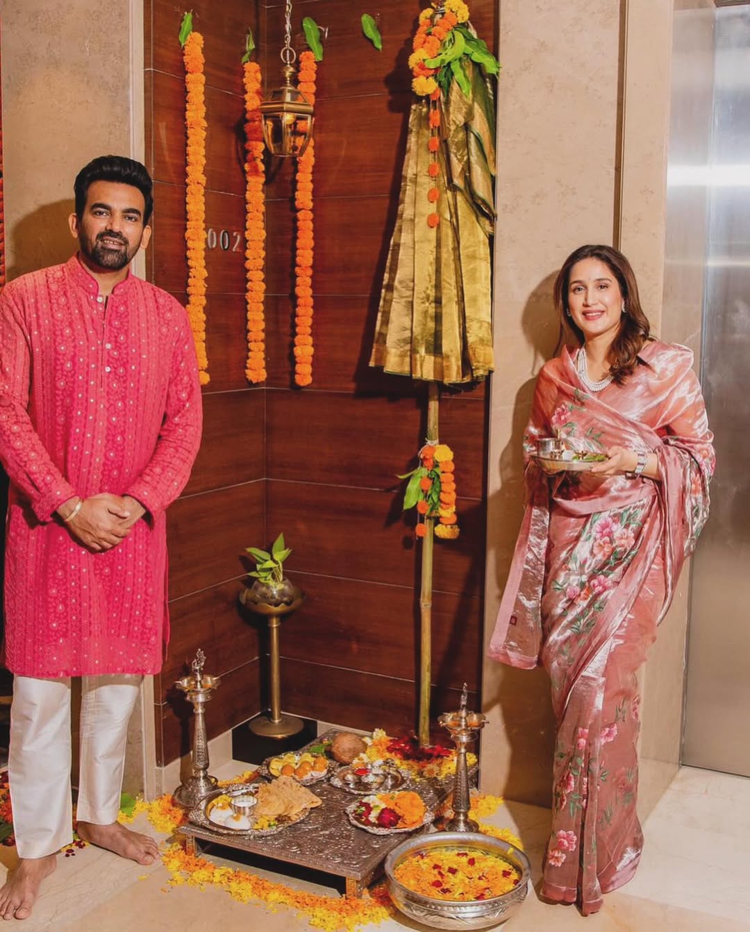 Zaheer Khan Sagarika Ghatge Ganesh Chaturthi Celebration