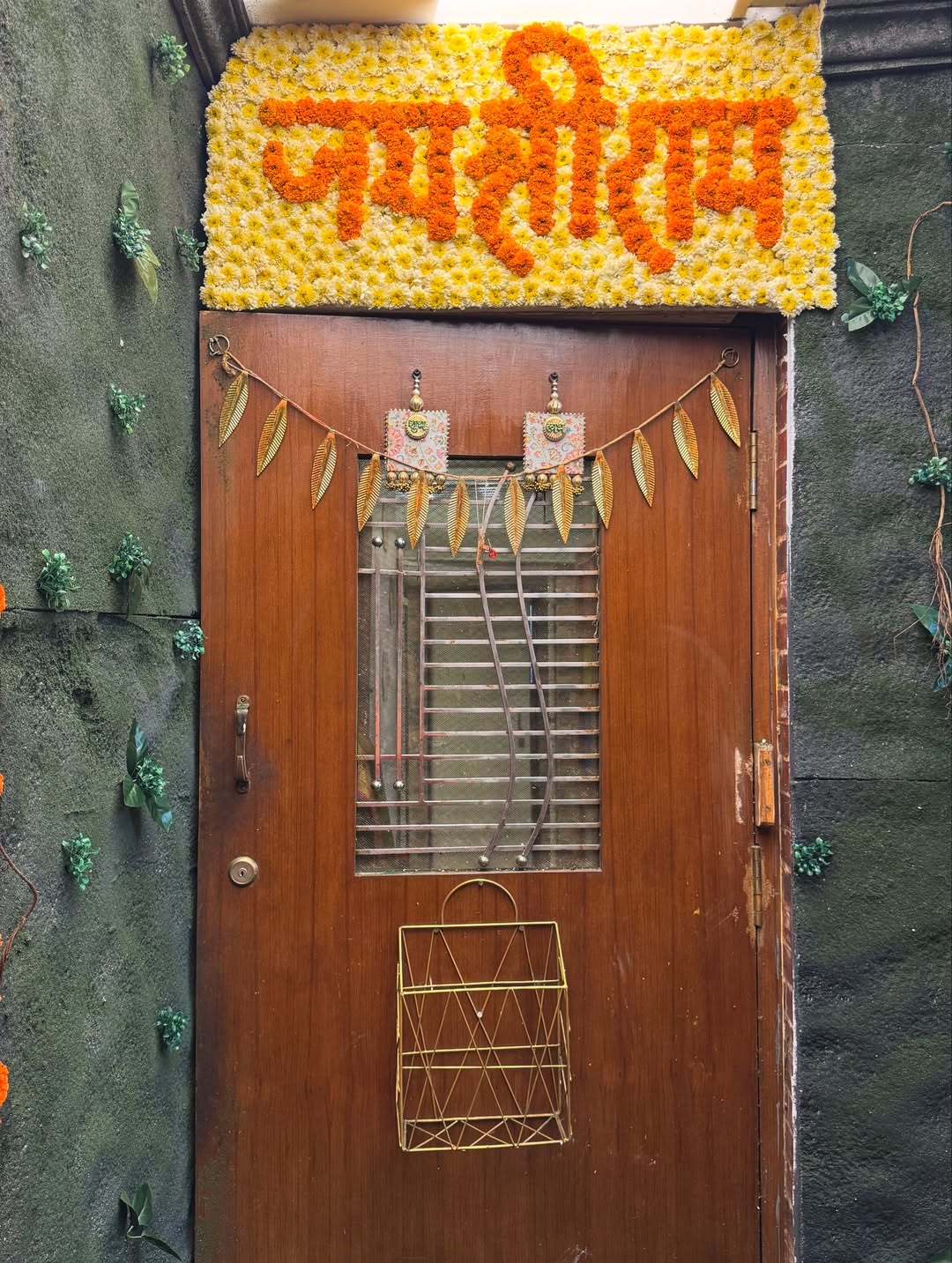 abhidnya bhave beautiful hanuman mandir decoration for ganpati