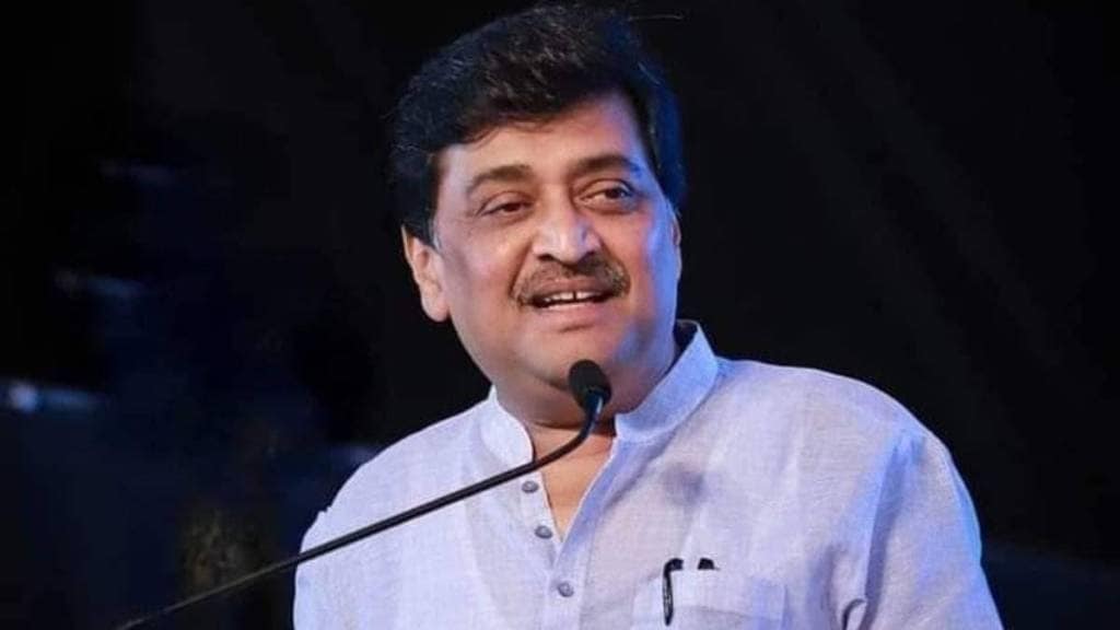 काँग्रेसजनांच्या मांदियाळीत अशोक चव्हाण रमले नाहीत ! ( संग्रहित छायाचित्र)/ लोकसत्ता 