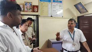 central railway local train services delayed badlapur railway passengers aggressive