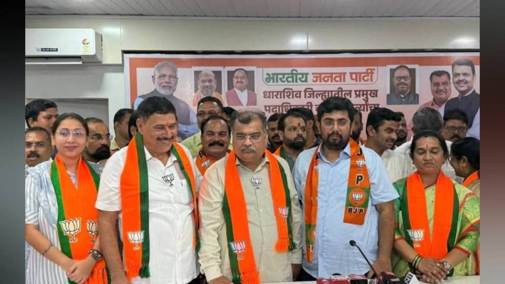 upcoming municipal elections 2 former corporators in Vasai Virar join BJP
