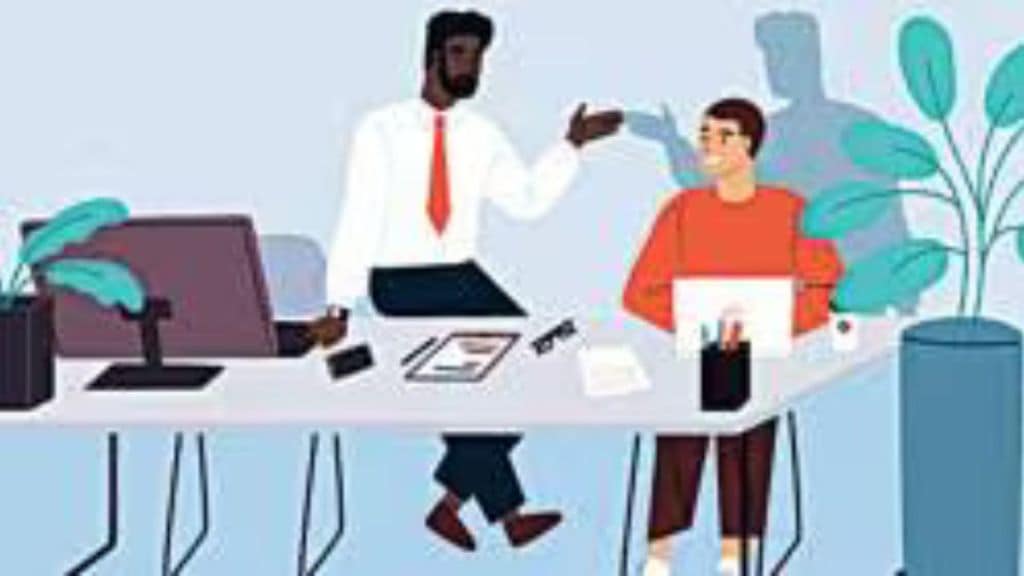 marathi article on Effective strategies to handle a new boss and reduce workplace stress