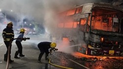पुणे : नवले पुलाजवळ प्रवासी बसला आग, प्रवासी बाहेर पडल्याने मोठी दुर्घटना टळली
