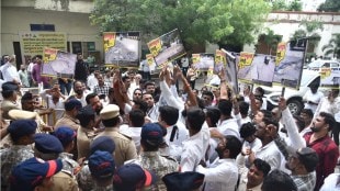 Nagpur congress agitation against potholes