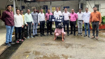 pune police arrested jewellery thief from delhi