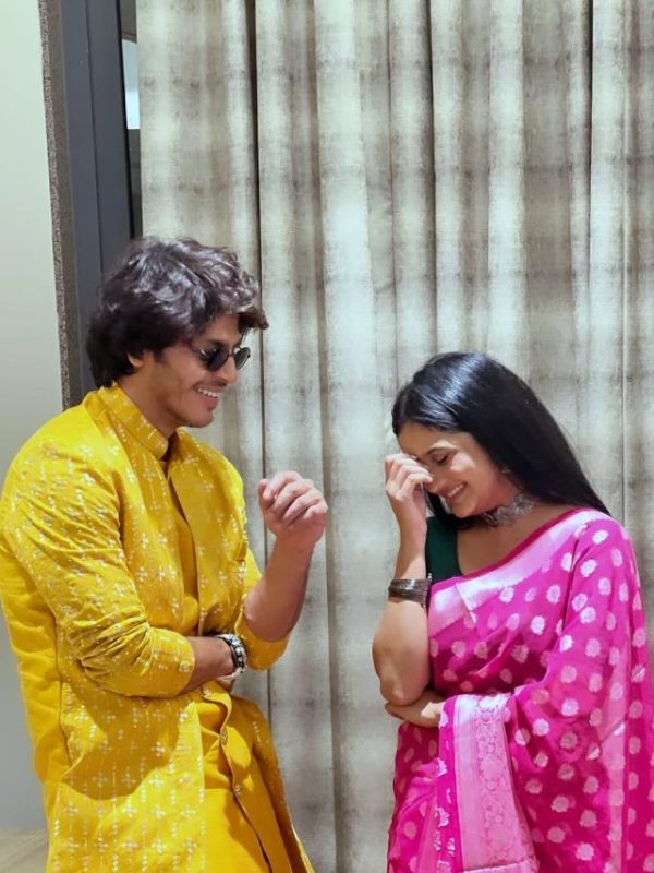 Sharvari Jog and Abhijit Amkar