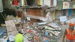 dangerous building collapsed in Thane