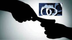 एमआयडीसीतील उद्योजकांना खंडणीसाठी धमक्या; दोन गुन्हे दाखल