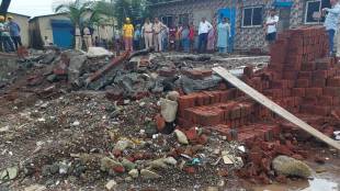 illegal chawl dimolished in Ayre village.