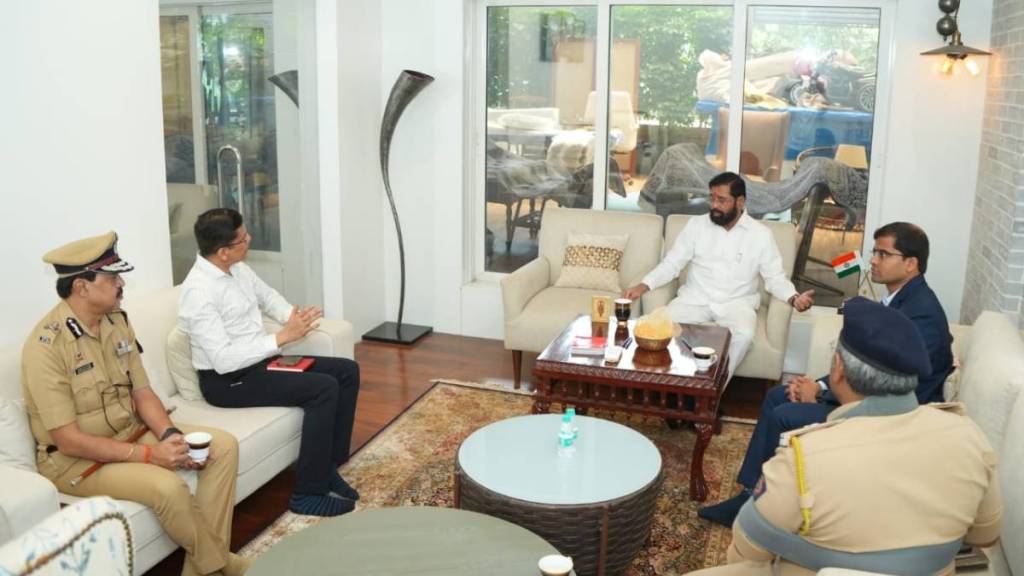 dcm Eknath Shinde unhappy over traffic jam