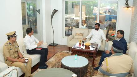 dcm Eknath Shinde unhappy over traffic jam