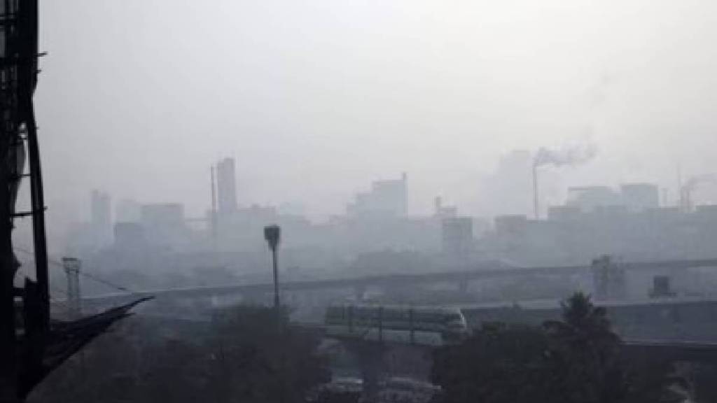 Loksatta shaharbaat Environmental Report of Pune Municipal Corporation as per Maharashtra Municipal Corporation Act pune print news