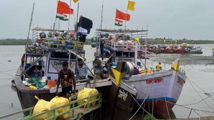 मासेमारी बोटी सज्ज, मच्छीमारांमध्ये उत्साहाचे उधाण