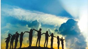 friendship day trends college students celebrate with ai messages and meetups modern friendship day expressions marathi article
