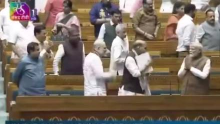 viral Lok Sabha video of Nitin Gadkari