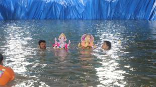 Immersion of one and a half days Ganesh idols in Thane
