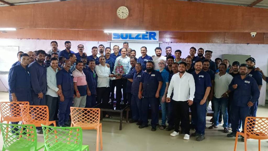 company in Navi Mumbai has a tradition of giving bonuses during Ganesh Chaturthi instead of Diwali