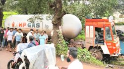 मुंबई-गोवा महामार्गावरील हातखंबा येथे पुन्हा गॅस टँकरला अपघात