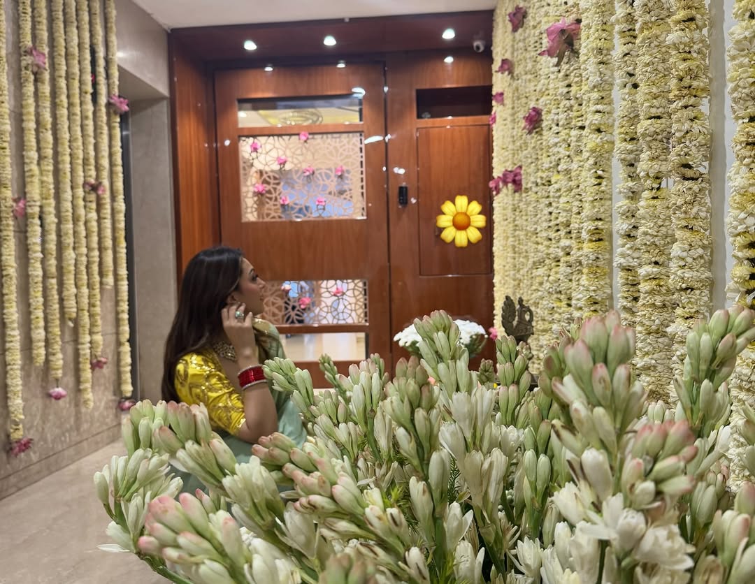 hansika motwani ganpati 