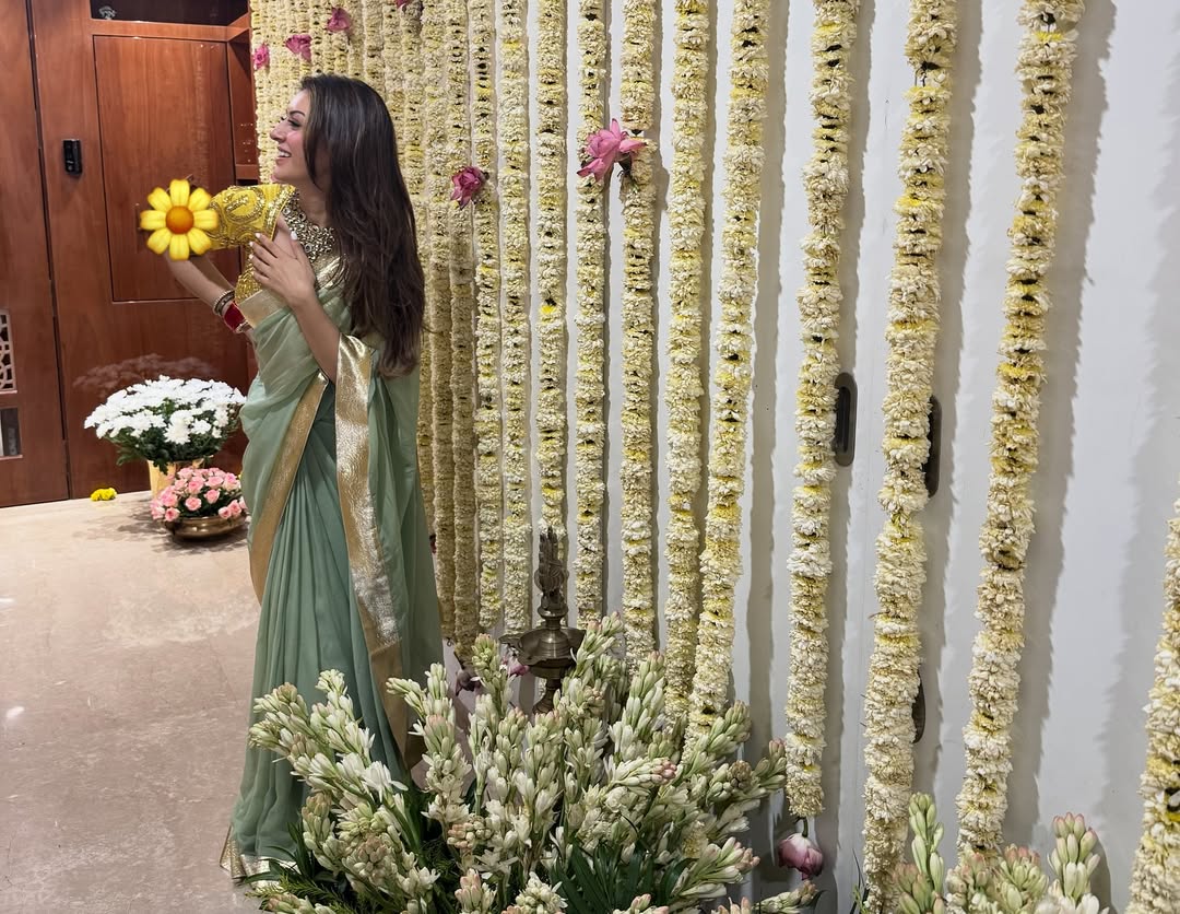 hansika motwani ganpati 
