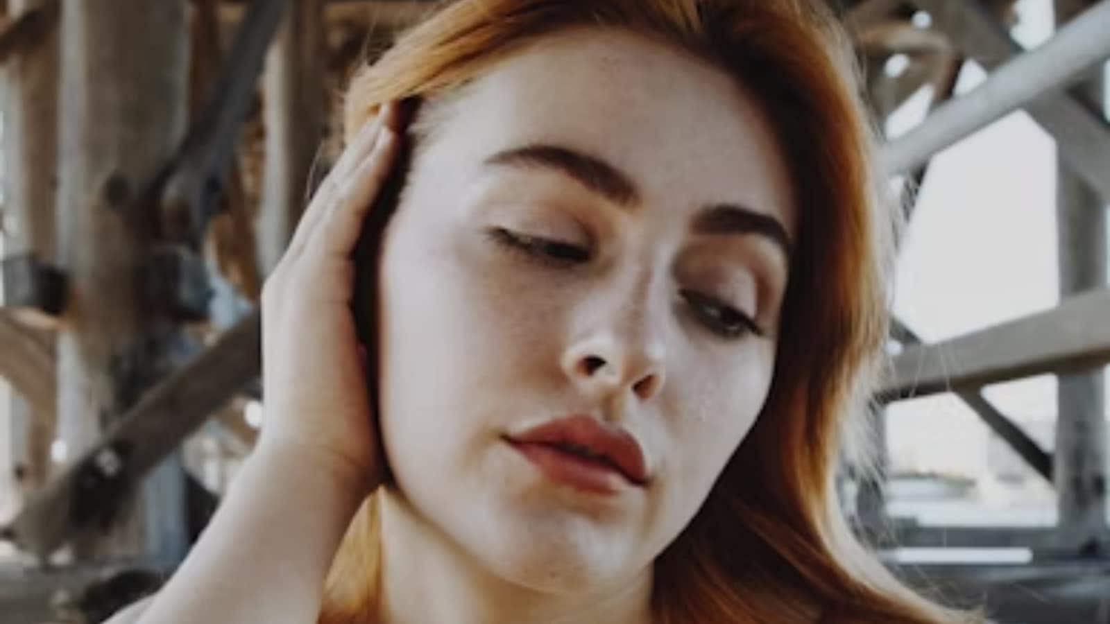 lifestyle, relatable make up trend