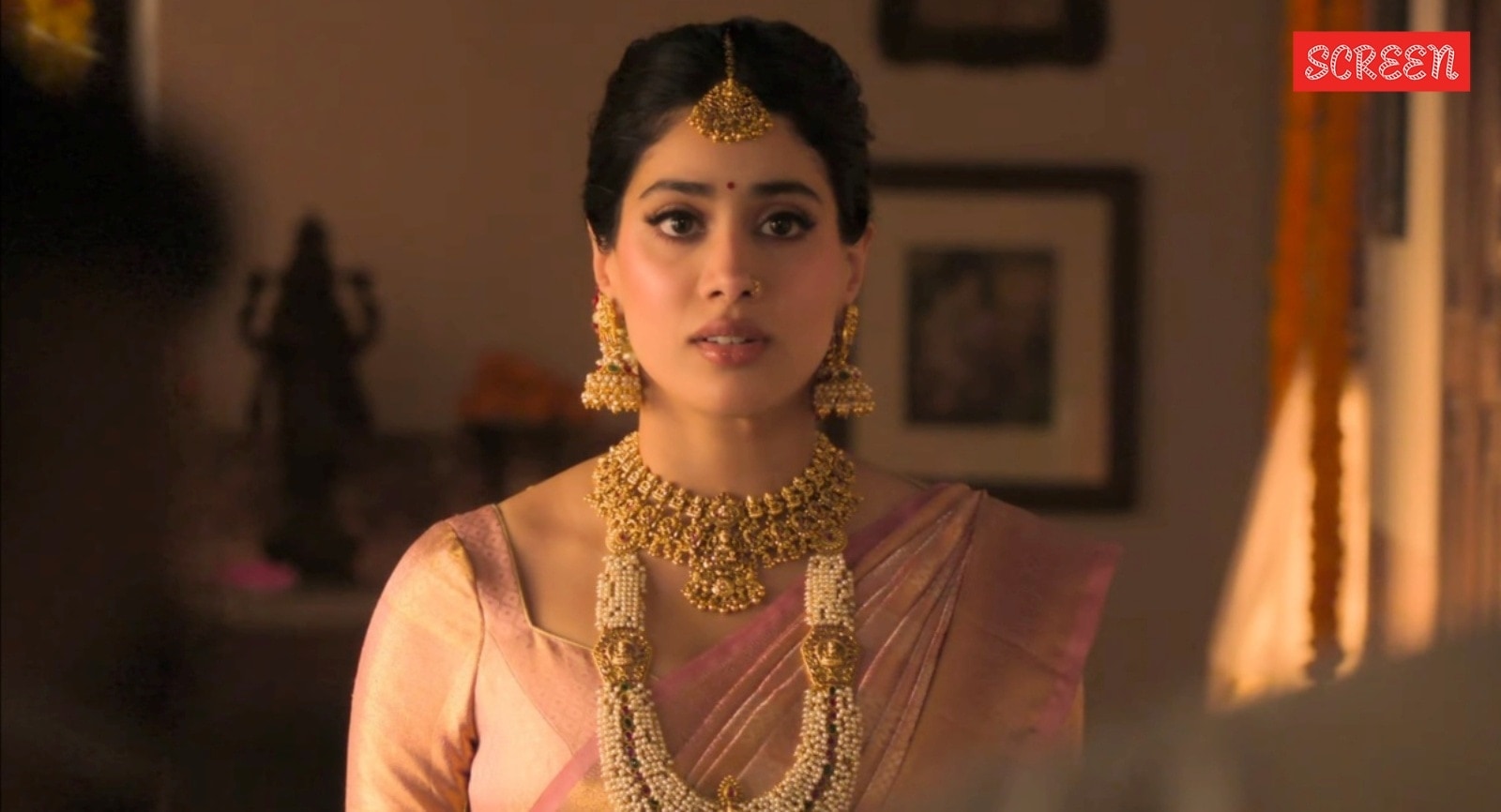 Janhvi-Kapoor-in-Param-Sundari