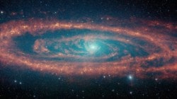 पृथ्वी आणि अवकाशाचे NASA ने शेअर केलेले आश्चर्यकारक असे १२ फोटो पाहिलेत का?