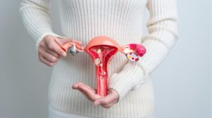 पीसीओडीवर कडुलिंब तेलाचा प्रभाव? अनियमित पाळीसाठी वाचा, तज्ज्ञांचा सल्ला….