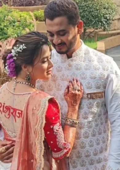 Prajakta Gaikwad Engagement Photo