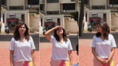 राष्ट्रगीत सुरू असताना केलेल्या ‘त्या’ चूकीमुळे अभिनेत्रीची बहीण ट्रोल; पाहा व्हिडीओ