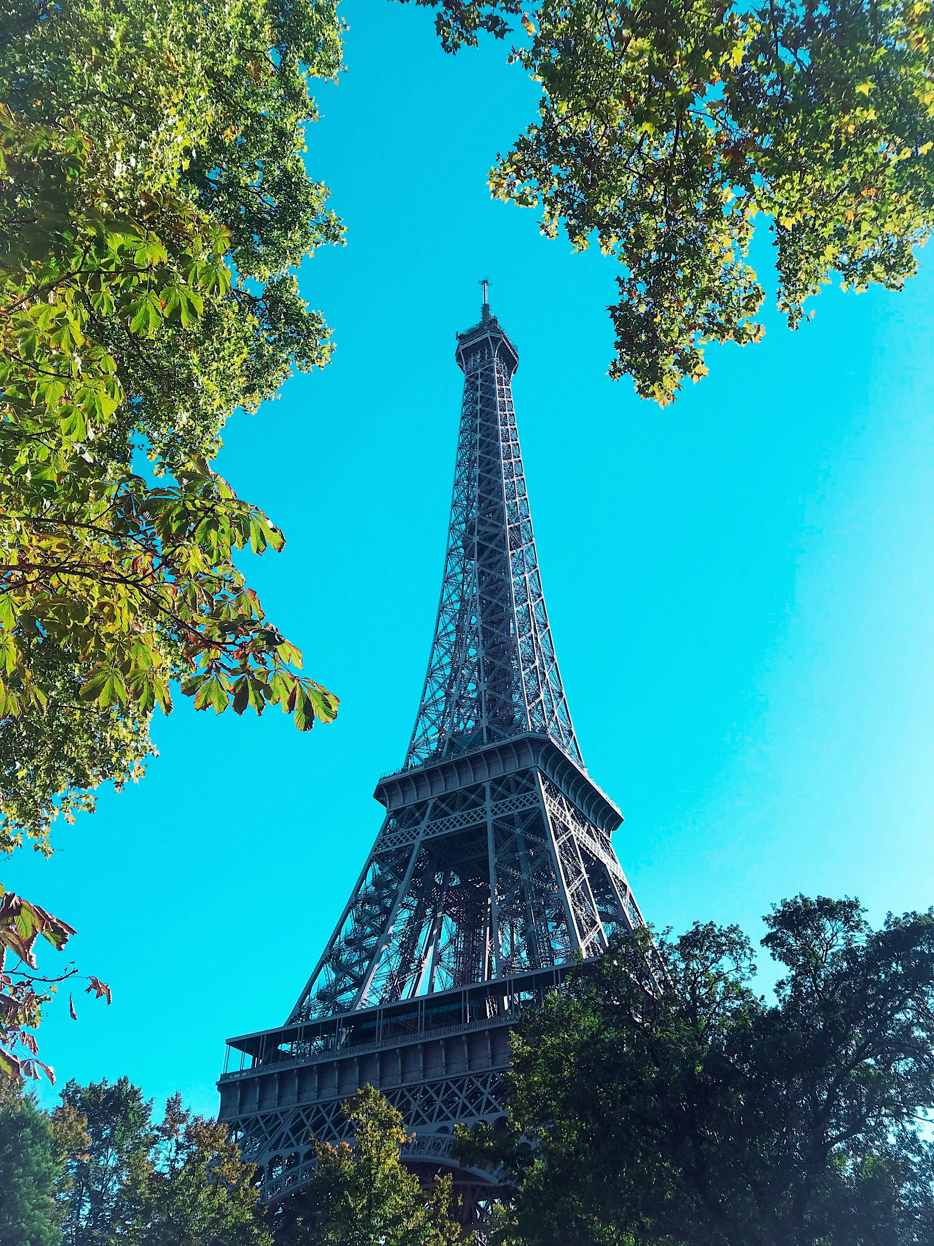 interesting facts about paris eiffel tower