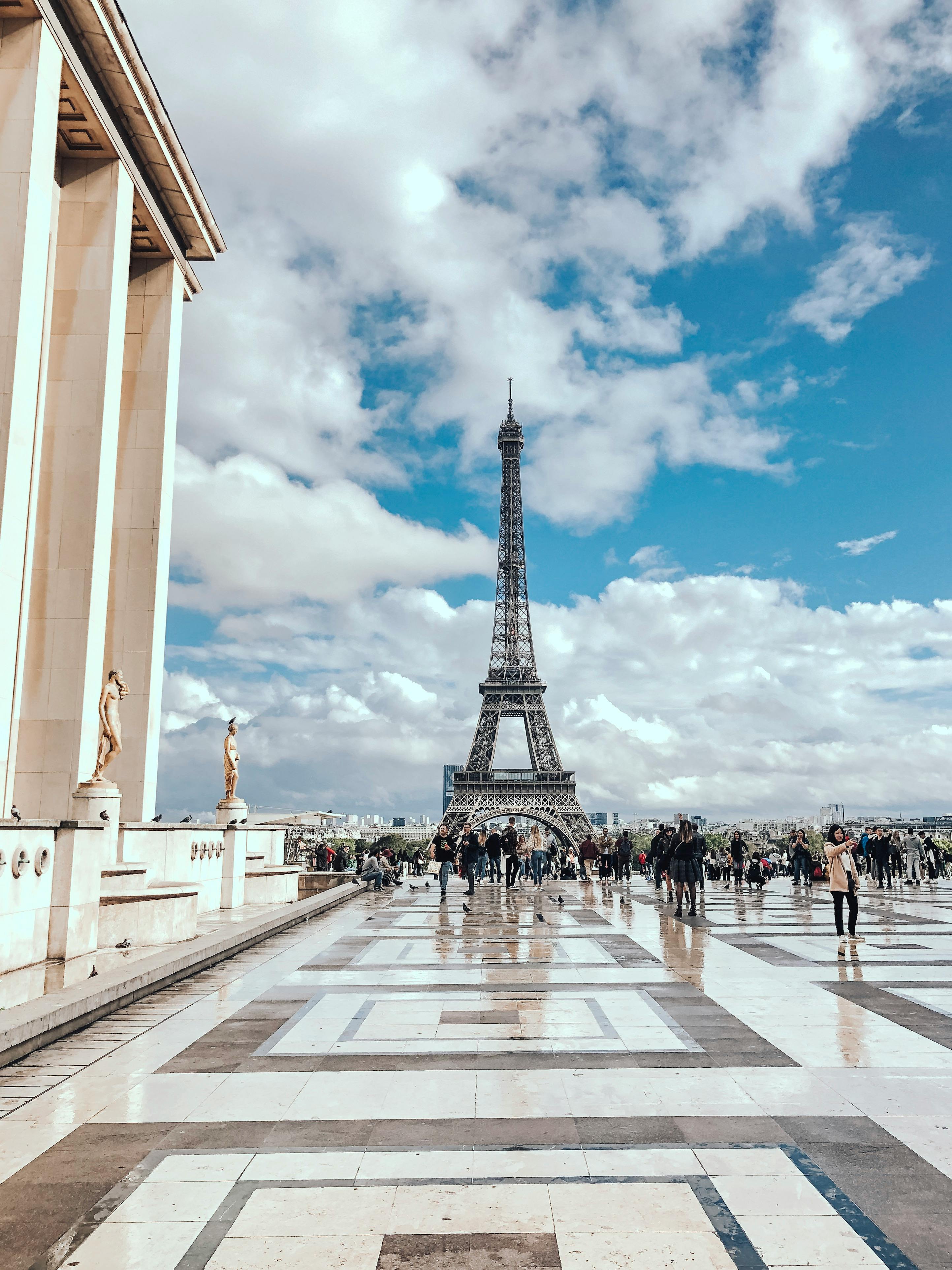 interesting facts about paris eiffel tower